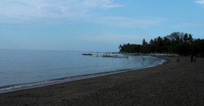 Lovina beach