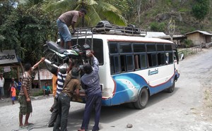 The bus to Riung