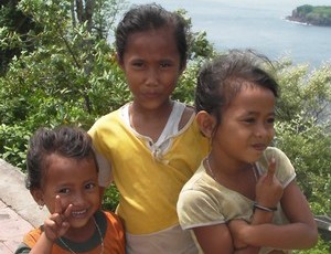 Balinese children