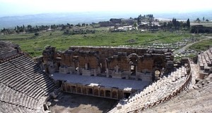 Hierapolis : the amphitheatre